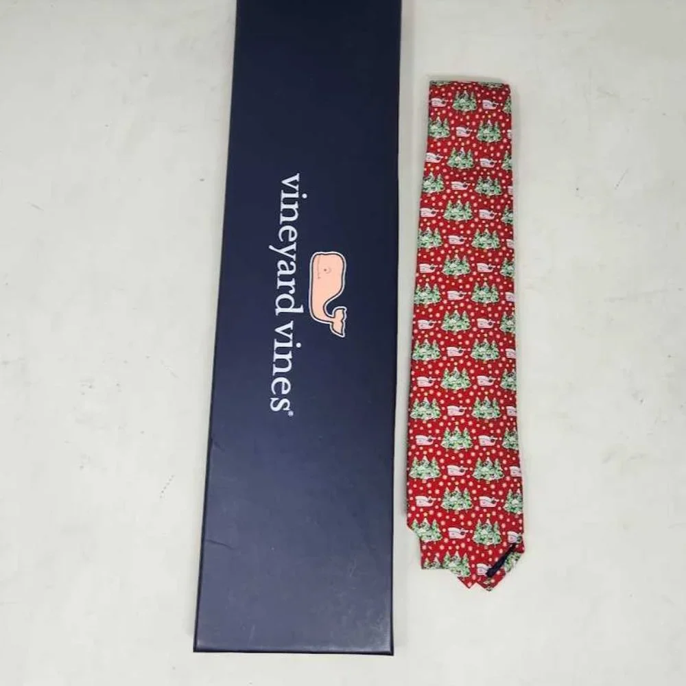 New boys Santa whale Vineyard Vines winter whaleterland Christmas tie